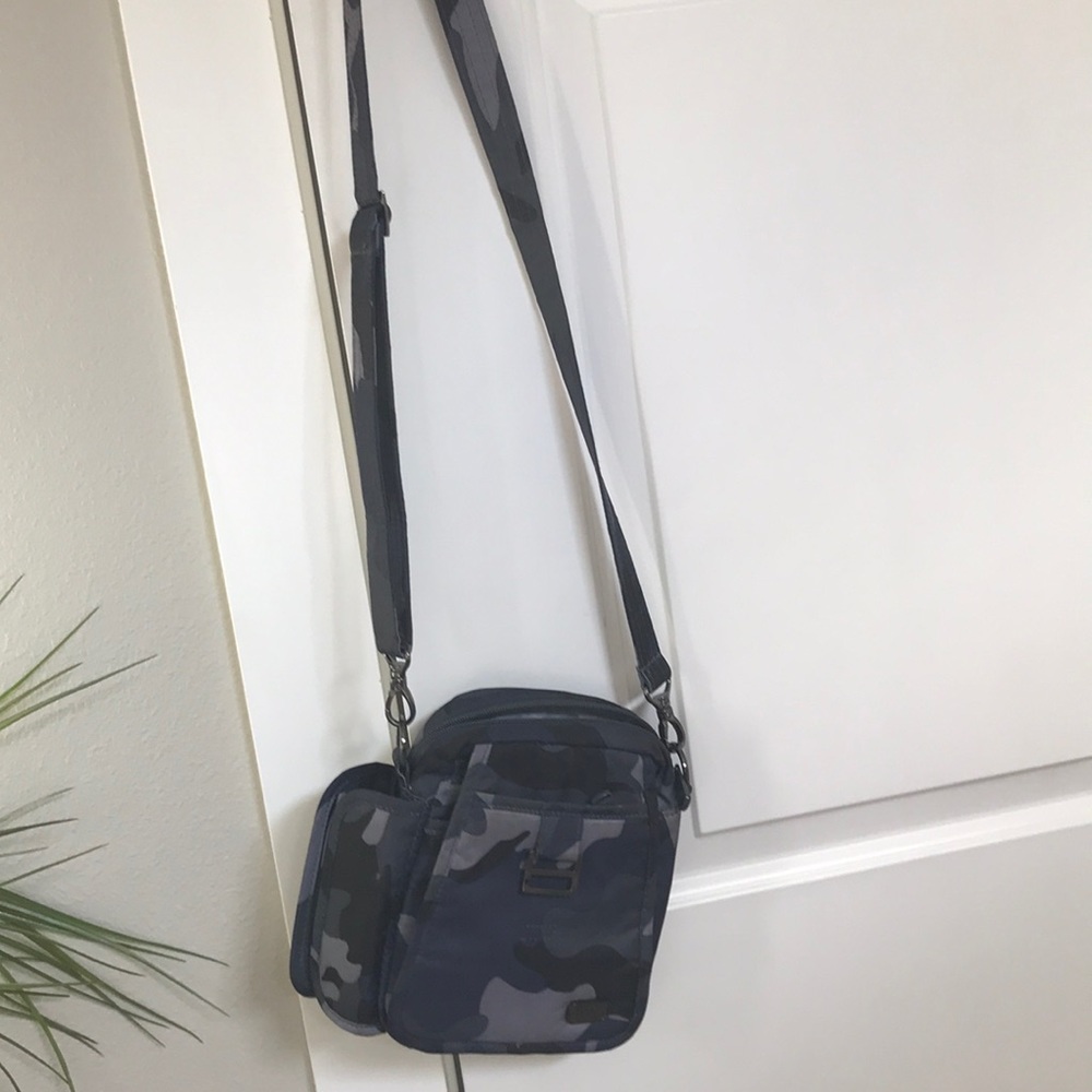 -lug purse/comment if interested